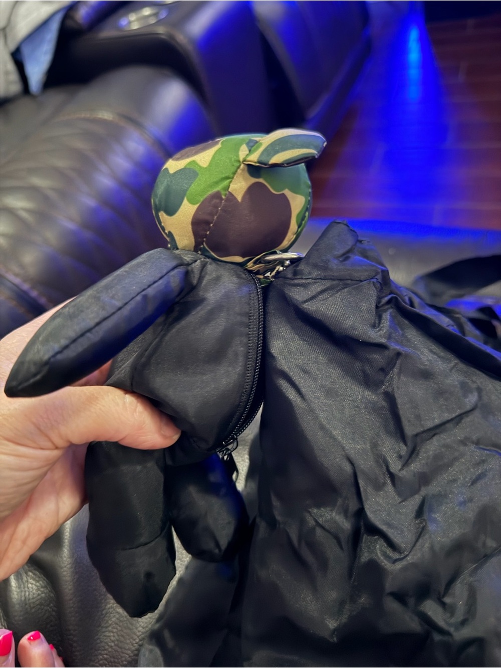 LIMITED - BATHING APE - BAPE Lucky Bag Teddy with hidden Tote - Lucky Bag 2020 - Picture 3 of 10